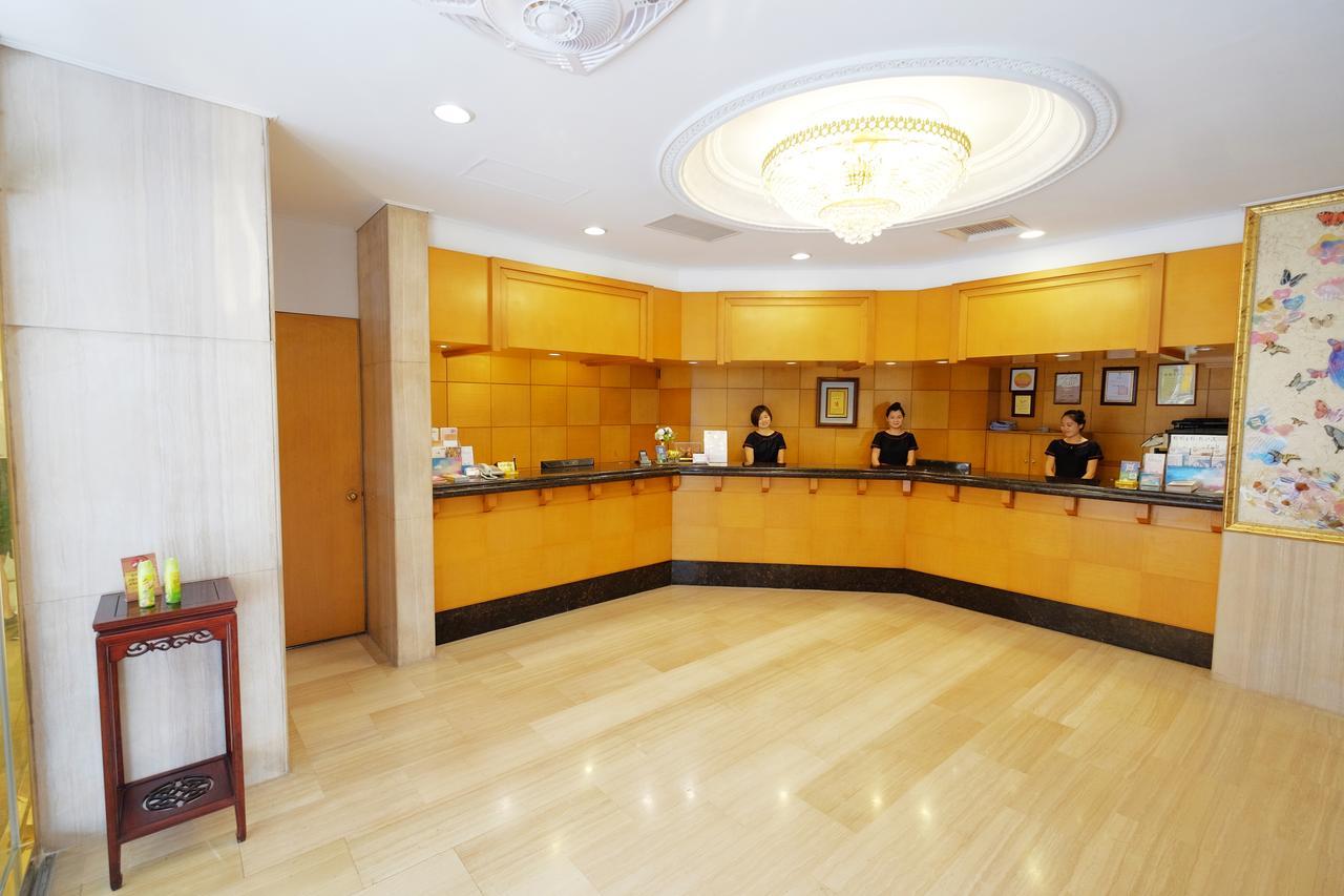 Dynasty Hotel Tainan Exterior foto